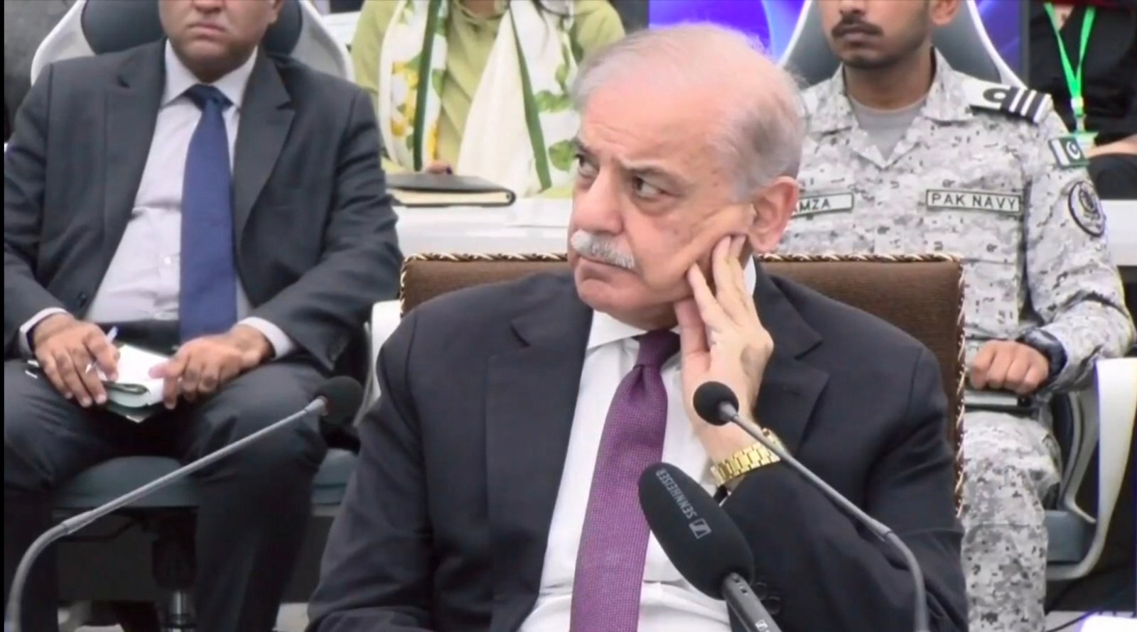 PM Orders Full-Scale Flood Relief Efforts in AJK, KP