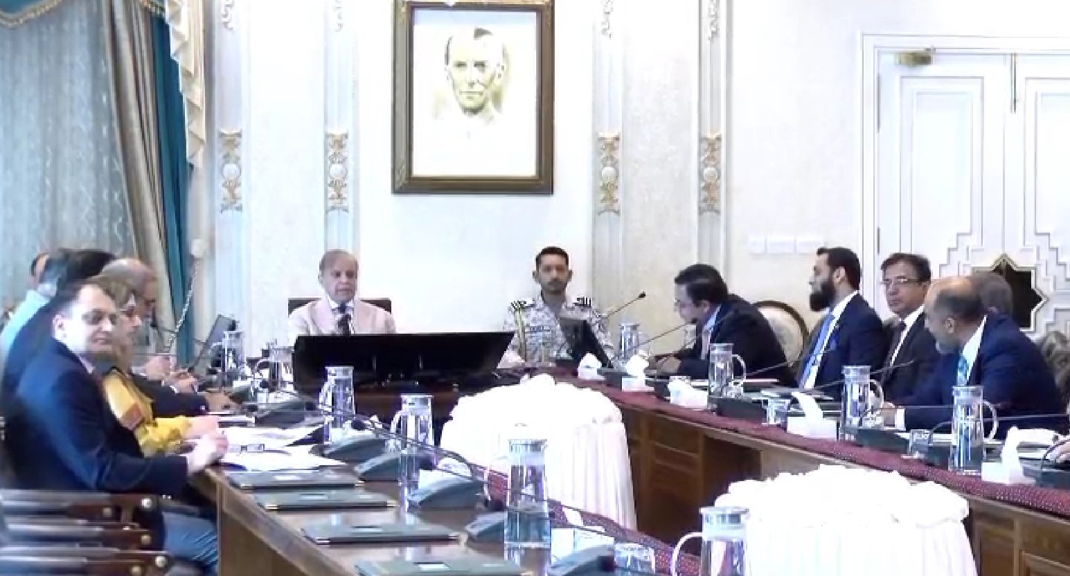 Orders Completion of 100 MW Solar Project in Gilgit-Baltistan